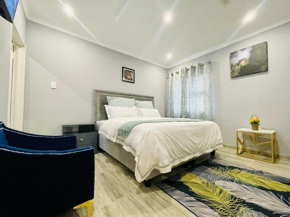 Cozier Glitz Villa Cape Town Exterior photo
