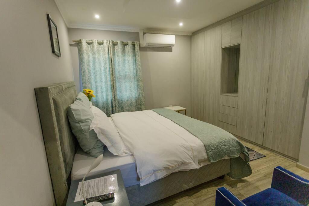 Cozier Glitz Villa Cape Town Exterior photo